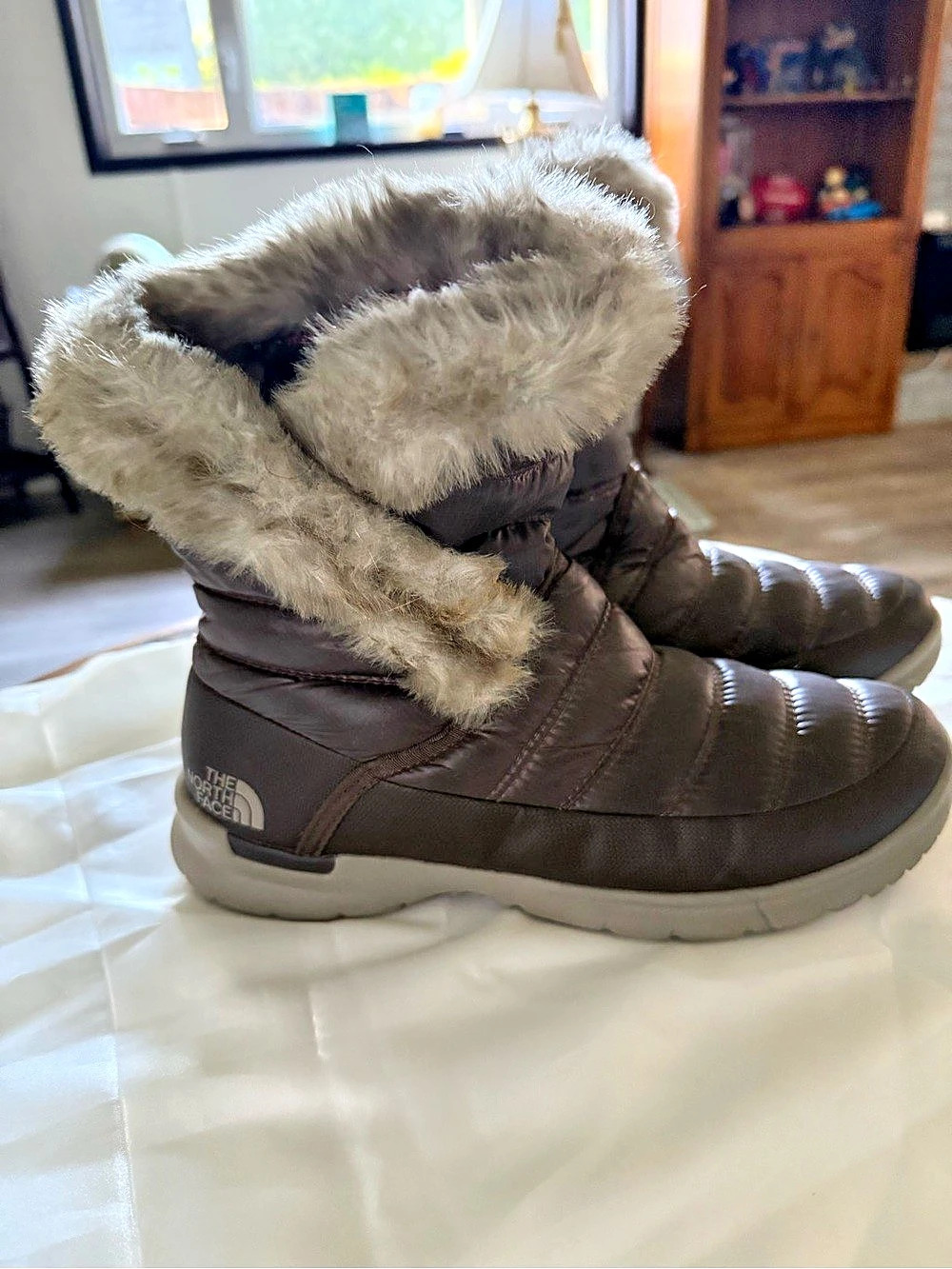 The North Face ThermoBall Pull-Up Faux Fur Winter Boots Winter Boots Brown US 9